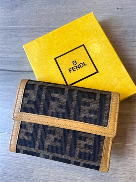 portafoglio fendi vintage|farfetch vintage Fendi.